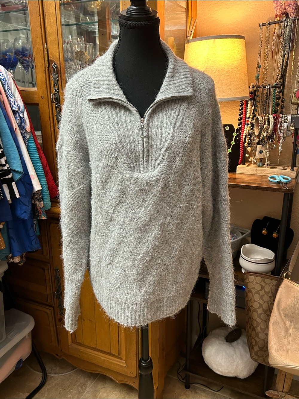 BKE Women's Light Gray Zip-Front Knit Sweater
